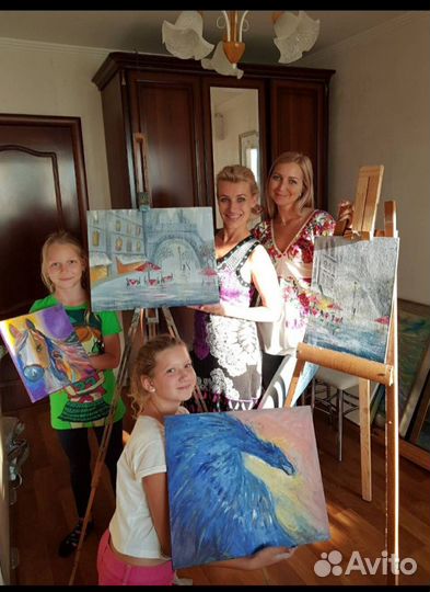 Преподаватель изобразительного искусства