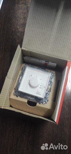 Терморегулятор для теплого пола Legrand