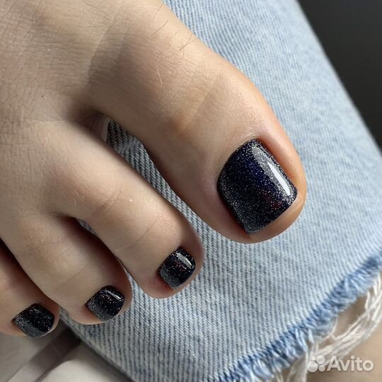 Маникюр и педикюр