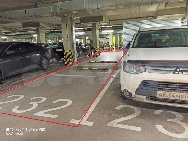 Машиноместо, 30 м²