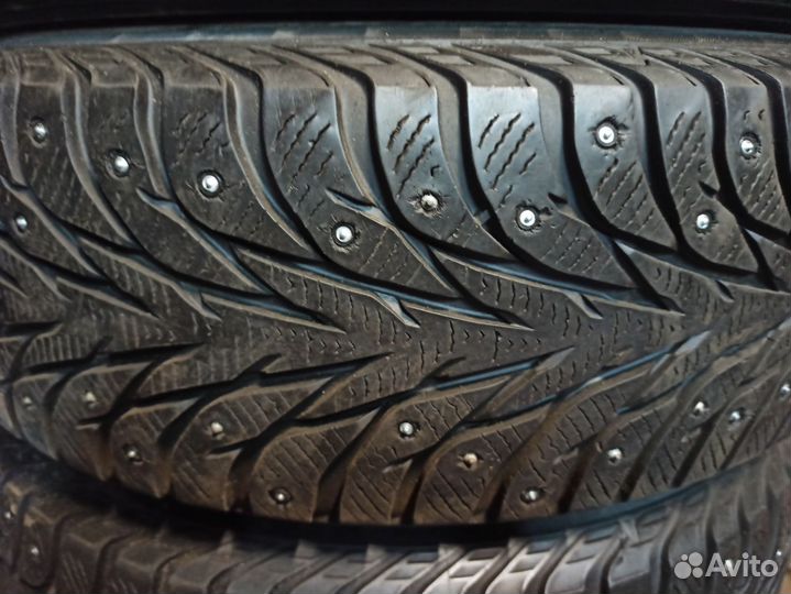 Yokohama Ice Guard Stud IG55 215/60 R17