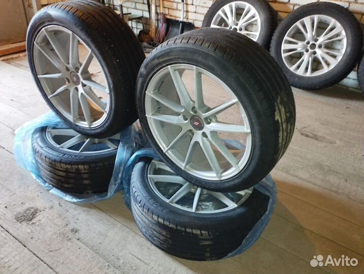 Vittos VSU01 SportMacro 235/45 R18