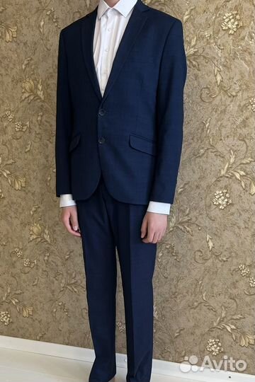 Мужской костюм