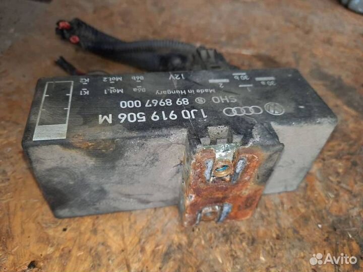 Реле электровентилятора Audi A3 8L 1998 1J0919506M