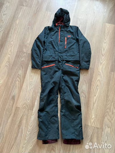 Комбинезон для сноуборда