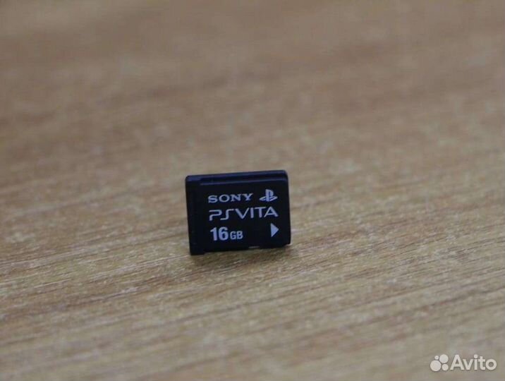 Карта памяти PSVita на 8 и на 16 гб