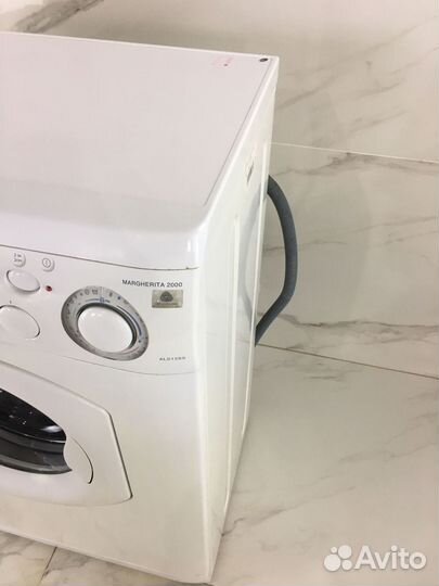 Стиральная машина бу Ariston ALS129X