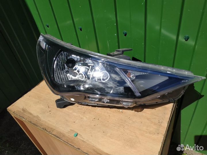 Hyundai solaris фара правая