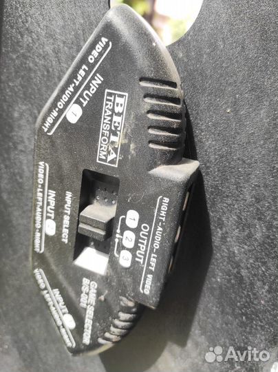 Полочка под телевизор