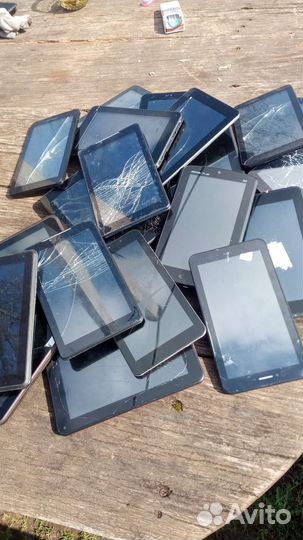 Планшеты бу на запчасти