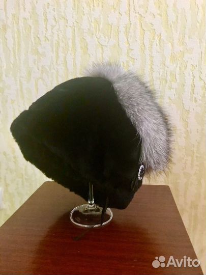 Шапка женская мутон с чернобуркой