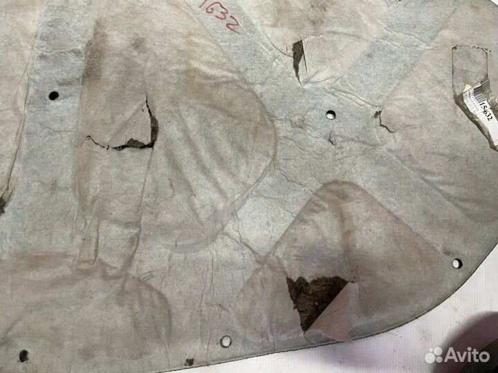 Утеплитель капота