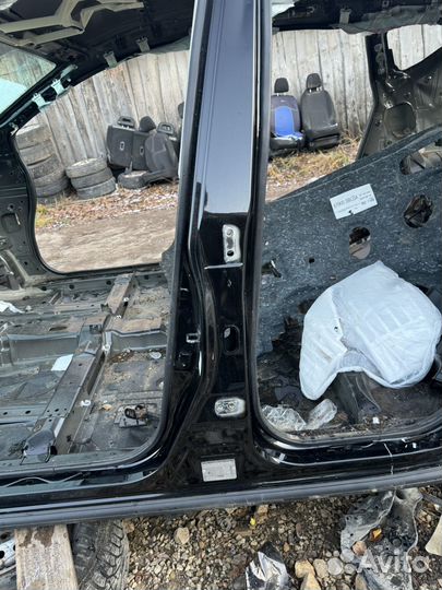 Левый порог со стойкой Nissan Murano Z52