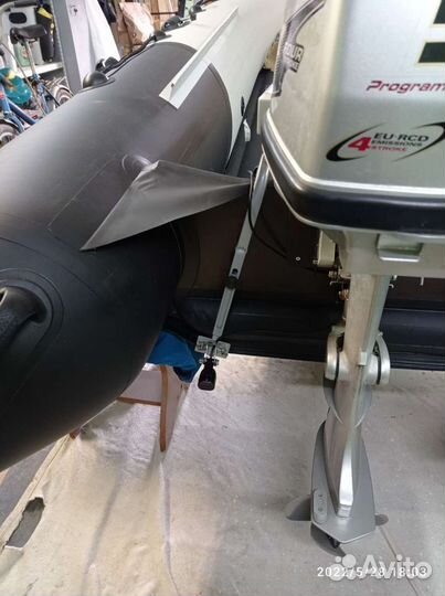 Лодочный мотор