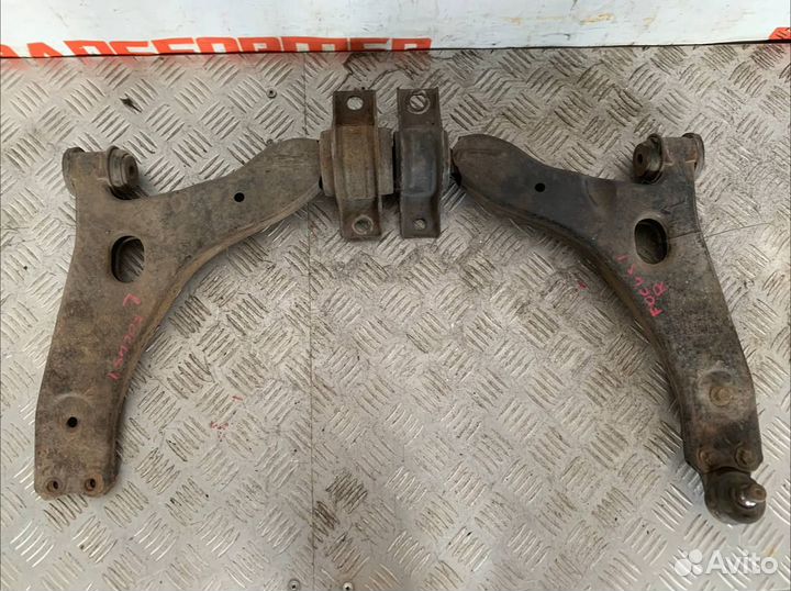 Рычаг подвески передний Ford Focus 1 USA