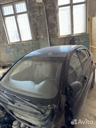 Hyundai verna в разборе