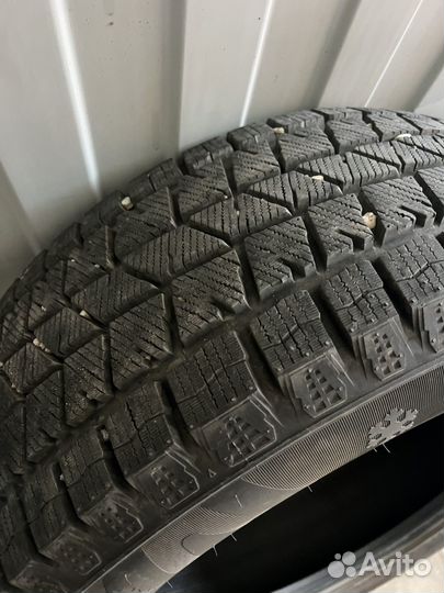 Sailun Ice Blazer Arctic SUV 235/60 R18