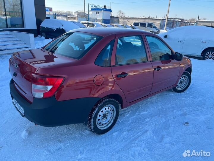 LADA Granta 1.6 МТ, 2013, 111 329 км