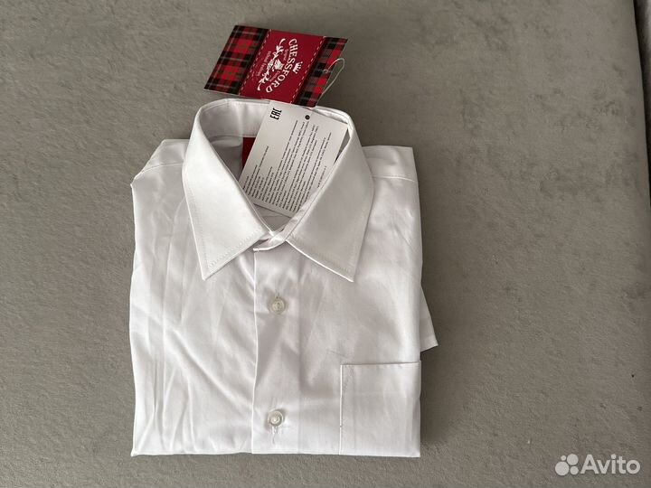 Рубашка белая для мальчика, новая