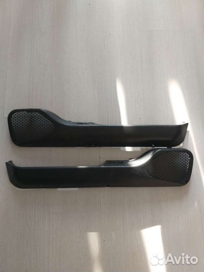 Подиумы штатные ваз 2114