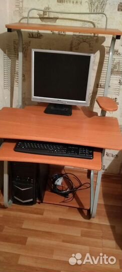 Компьютерный столик бу