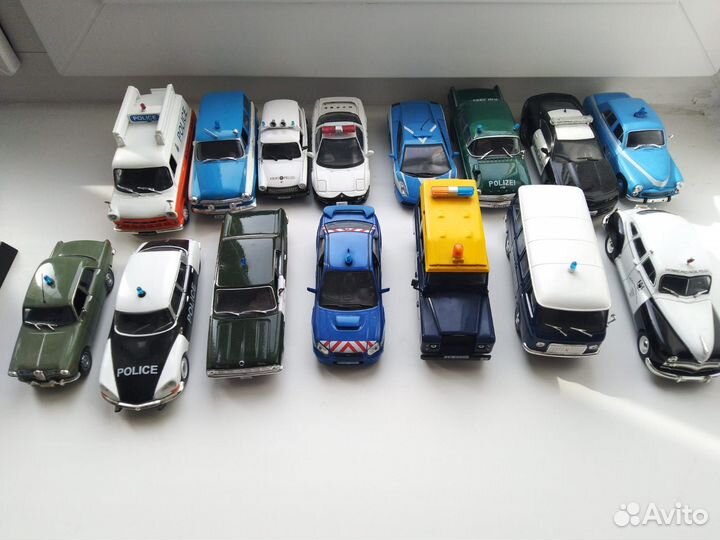 Полицейские машины мира автолегенды