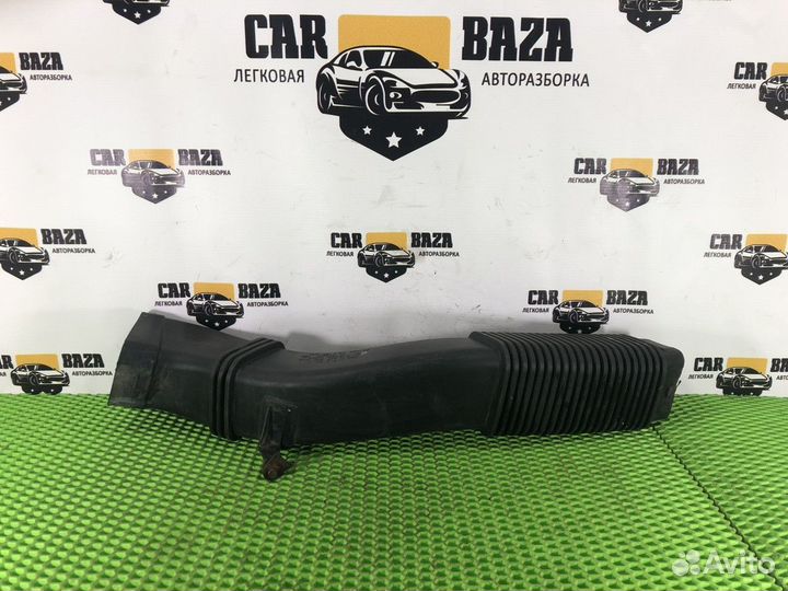 Патрубок воздушного фильтра BMW 5