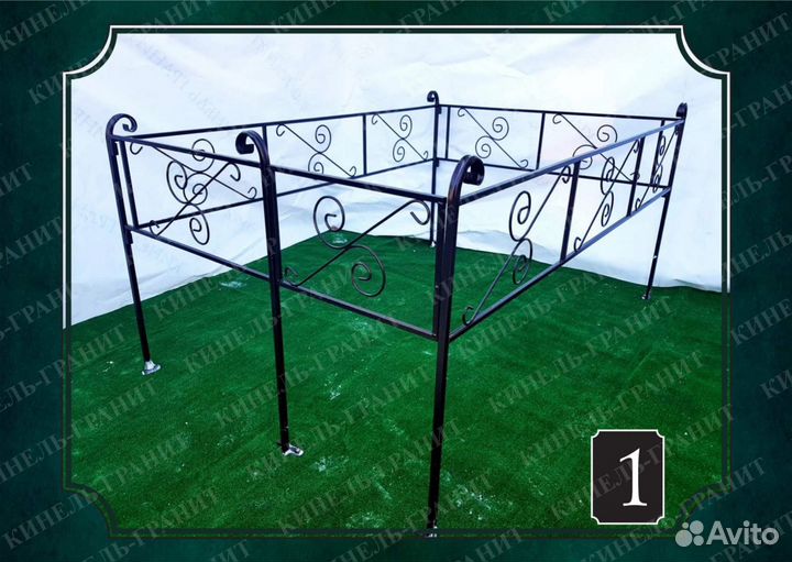 Оградки на могилу кресты на кладбище