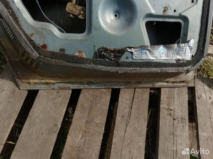 Дверь задняя левая LADA 2112 2004 2112