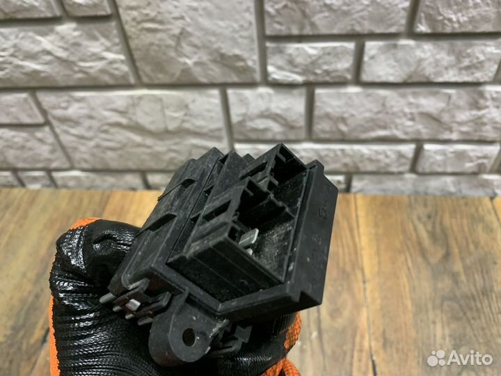 Opel zafira C Резистор отопителя