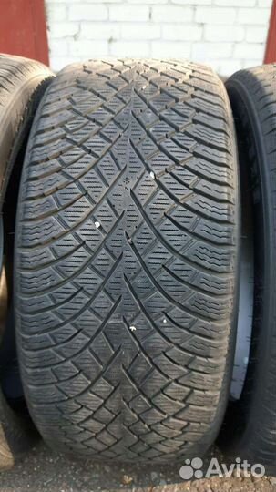 Nokian Tyres Hakkapeliitta R5 235/45 R18