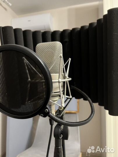 Студийный микрофон Neumann tlm49