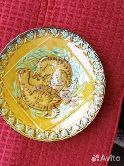 Настенная тарелка