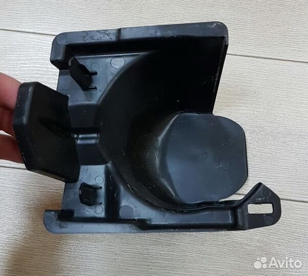 Кожух туманки правый Lexus 570 / 5214960100