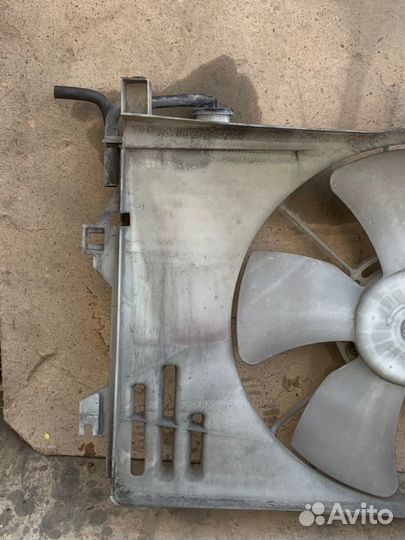 Вентилятор охлаждения радиатора Toyota Corolla