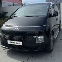 Hyundai Staria 2.2 AT, 2023, 15 000 км, с пробегом, цена 6 000 000 руб.