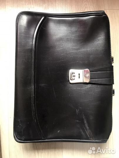Мужской кожаный портфель