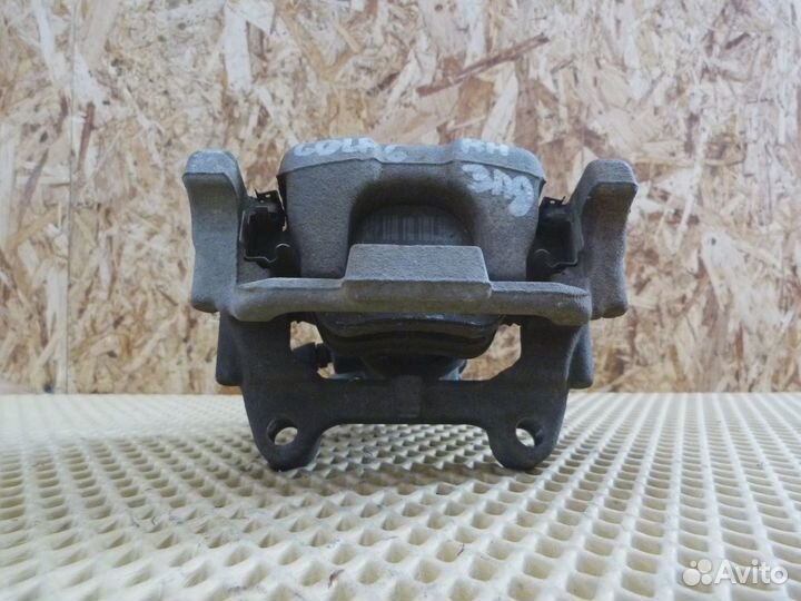 Суппорт задний правый VW Golf VI 2009-2013 (5K0615424)