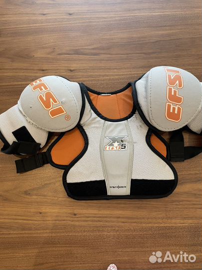 Нагрудник хоккейный юниорский