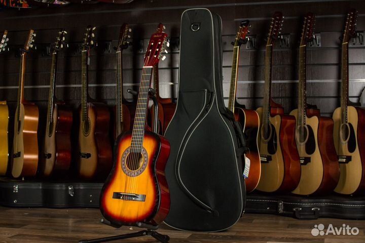 Классическая гитара 4/4 Sevillia (комплект)