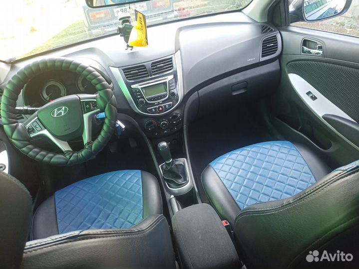 Hyundai Solaris 1.4 МТ, 2012, 180 000 км