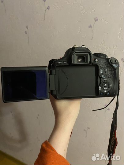 Зеркальный фотоаппарат canon 600d