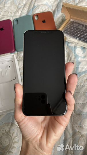 iPhone 10 64гб
