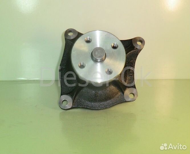 Помпа охлаждения 4D31 4D32 ME015040 canter