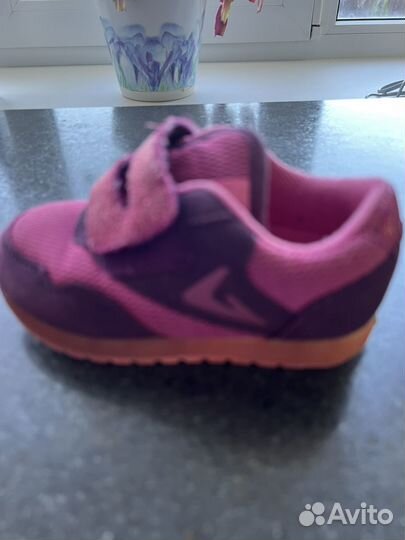 Кроссовки детские 24 размер