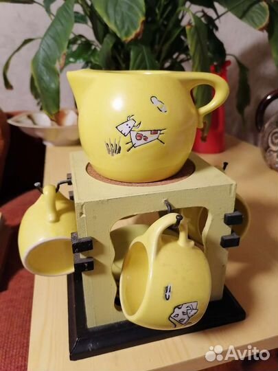 Чашки с чайником керамические