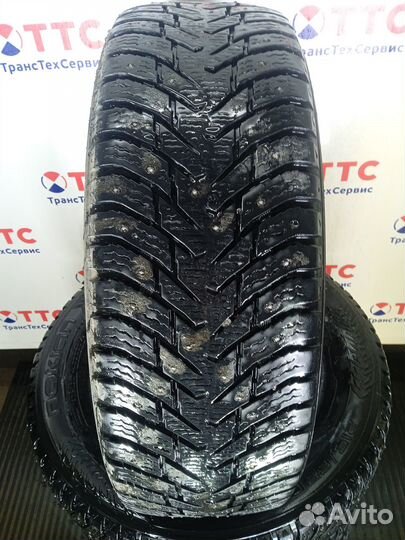 Nokian Tyres Hakkapeliitta 8 SUV 215/65 R17