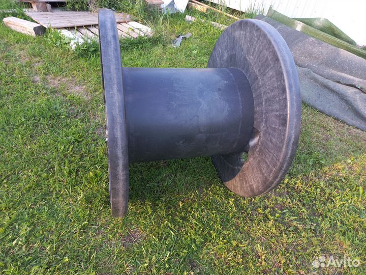 Катушка пластиковая