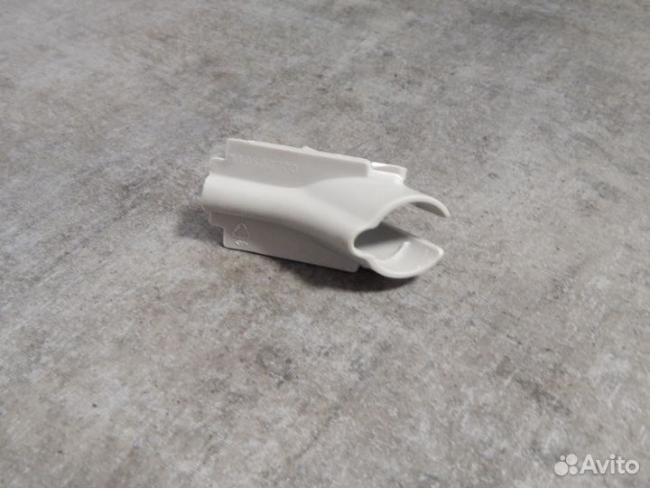 Держатель шланга для ст.машины Zanussi zwse680V