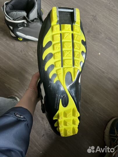 Ботинки мужские зимние лыжные fisher